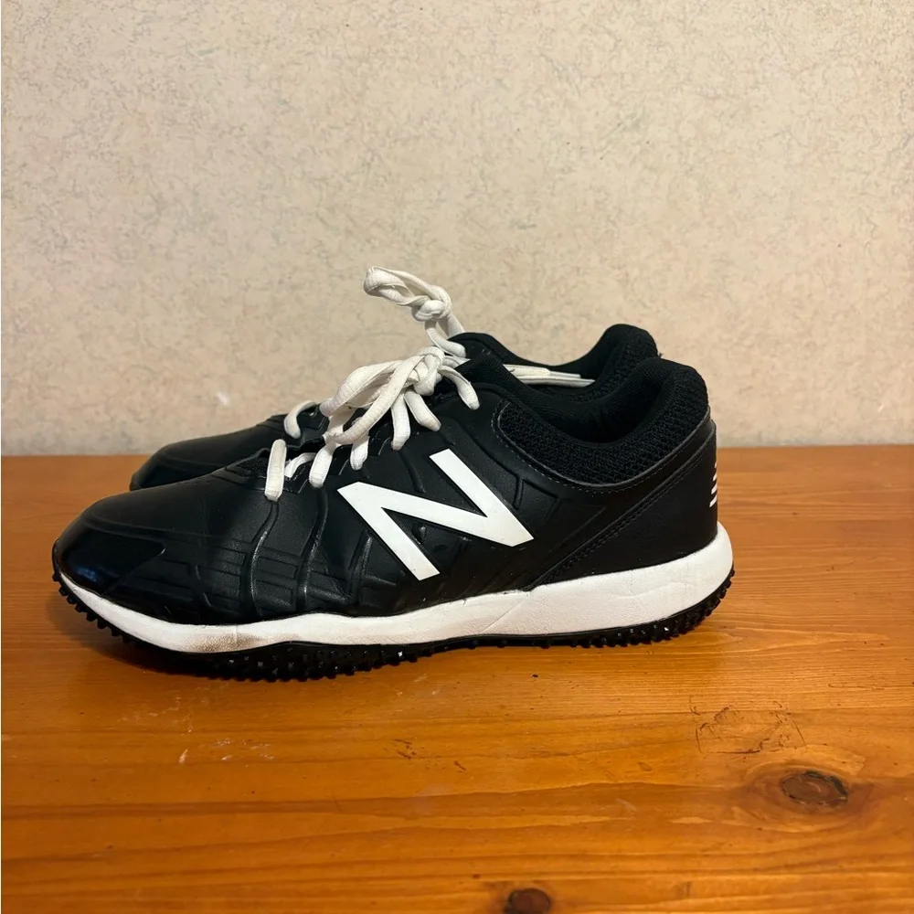 New Balance 4040 Men's Black and White Sneakers TY4040K5